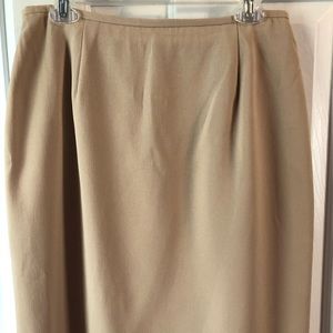 Vintage Tan Evan-Picone dressy skirt